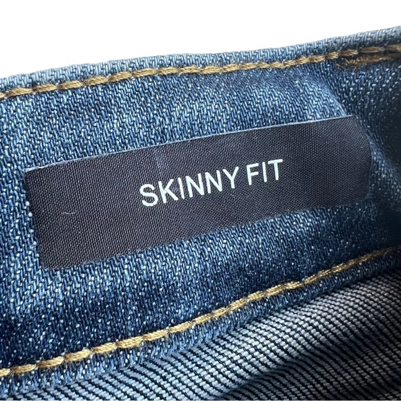 Judy Blue Eva Mid-Rise Fray Hem Skinny Size 0/24 - Picture 11 of 12